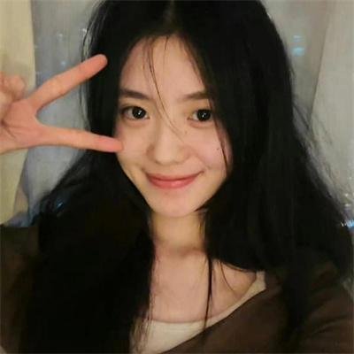 五女餐厅 海报
